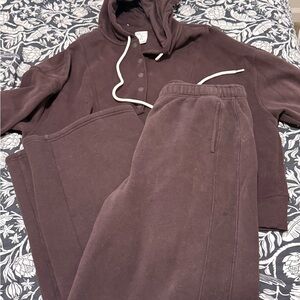 Women’s Cozy Hooded Jumpsuit & Sweatpants Set - Deep Plum